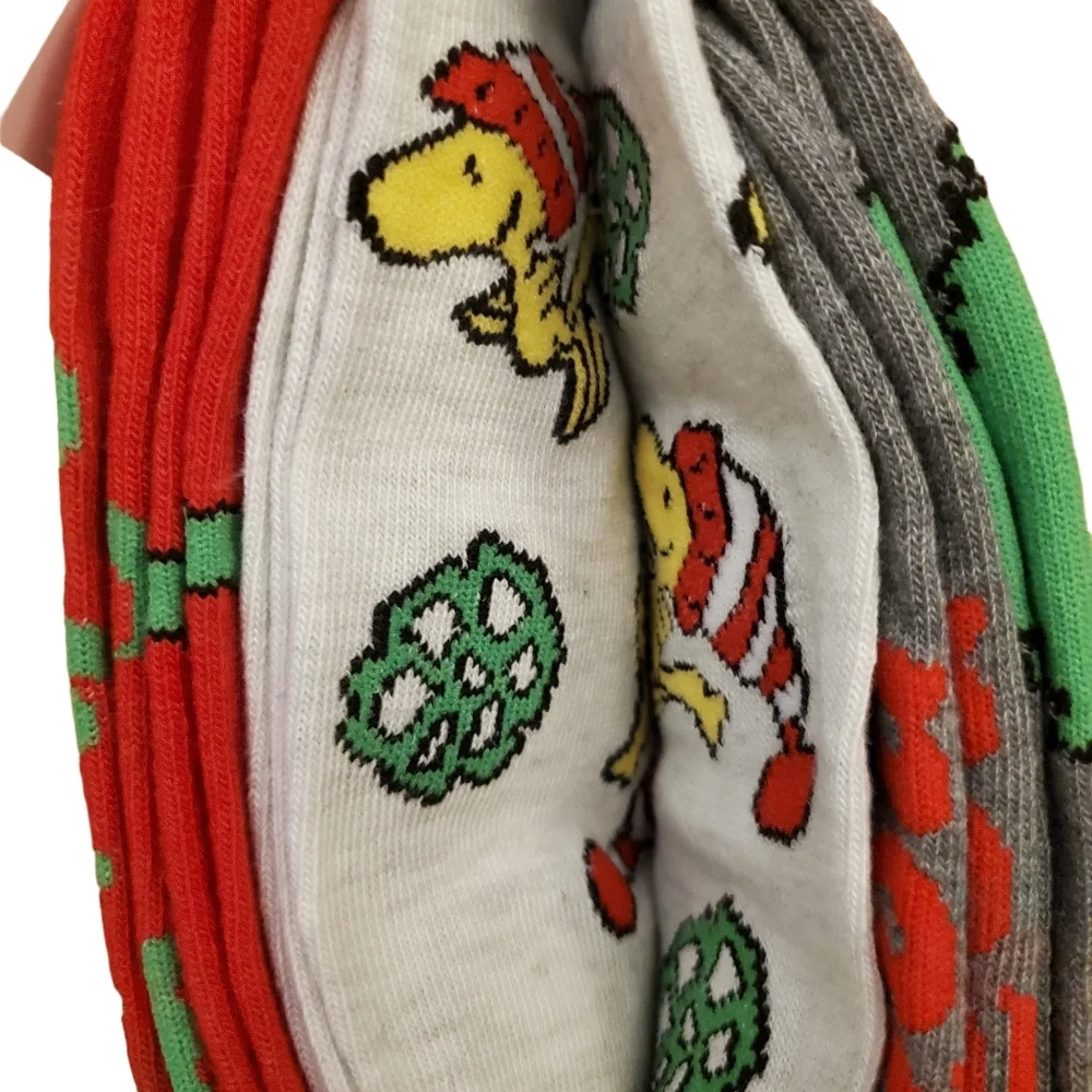 Snoopy Christmas Crew Socks 3 Pairs‎ New